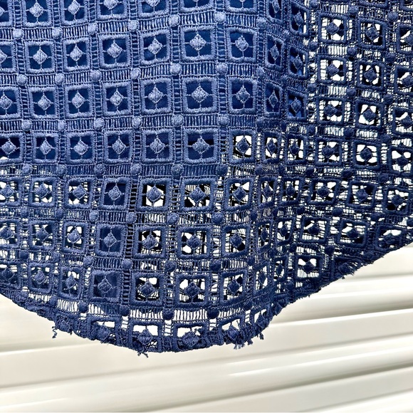 J. CREW Navy Blue Geometric Lace Button-Down Collared Long Sleeve Top - Picture 5 of 9